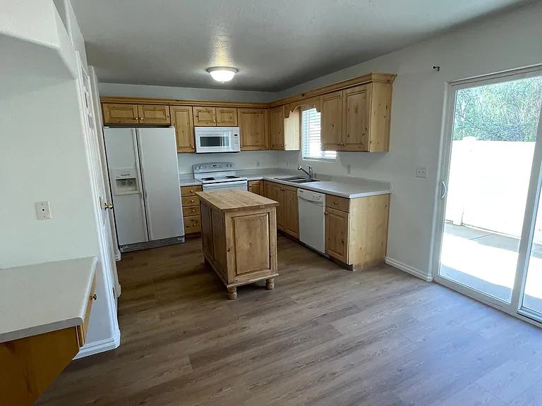 1735 W 540 N #1505 — Photo 4