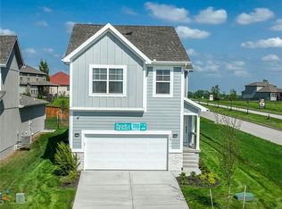12711 S Burrows St, Lees Summit, MO 64086