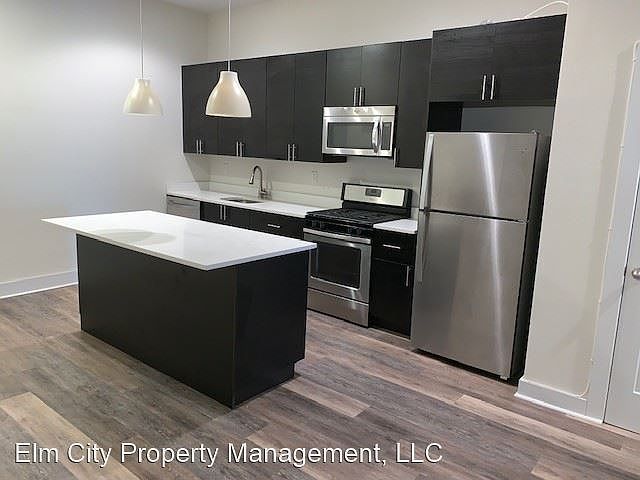 1st image of 425 South St #1