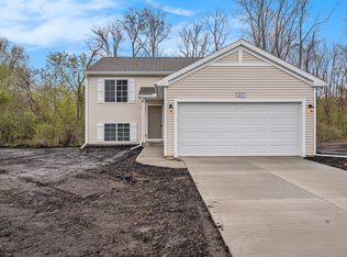 4825 Bermuda St, Portage, MI 49002