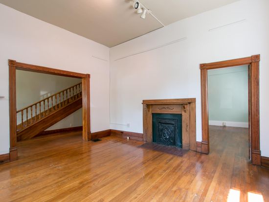 112 E Main St, Abingdon, VA 24210 MLS 9924349 Zillow