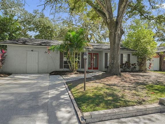 2nd image of 9627 HIDDEN OAKS CIRCLE