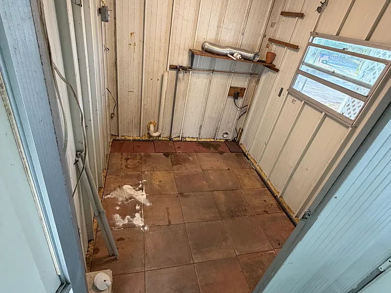 1450 Madeline Ave #21 — Photo 2