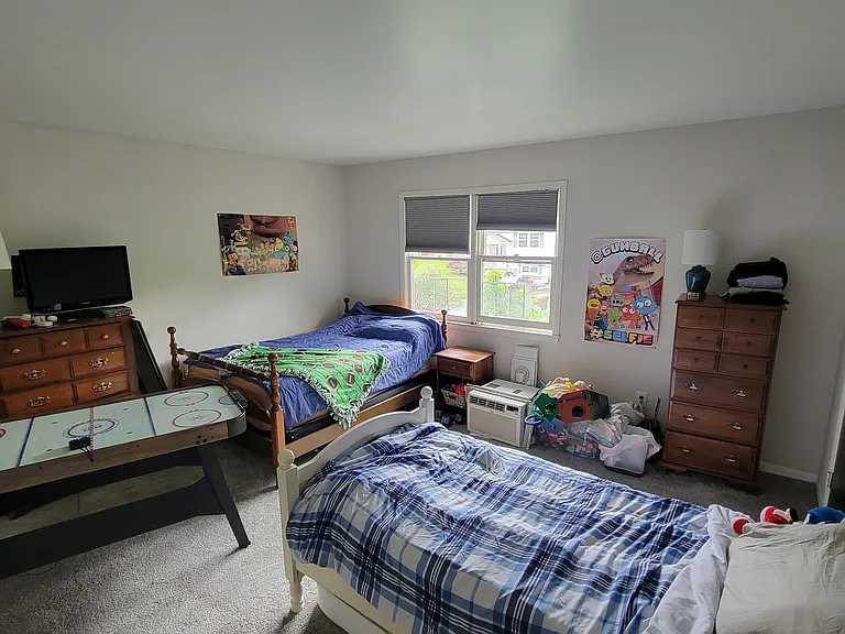 17-19 Henry St #17 — Photo 9