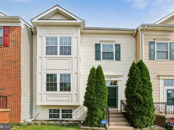 4124 La Mauricie Loop, Dumfries, VA 22025