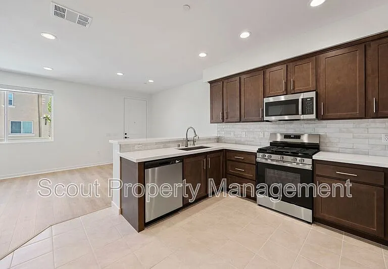 39529 Tannat Dr — Photo 8