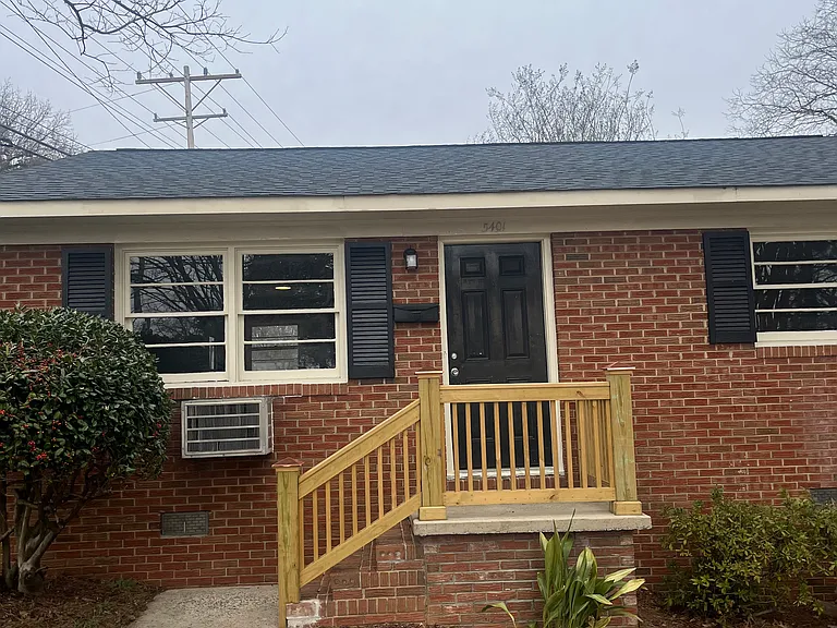 5401 Lantana Ave — Photo 1
