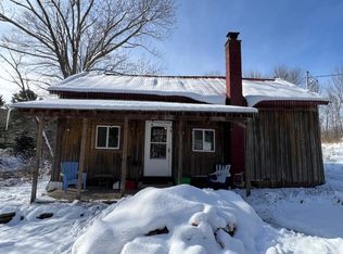 48 Preacher Rd, Lake Como, PA 18437