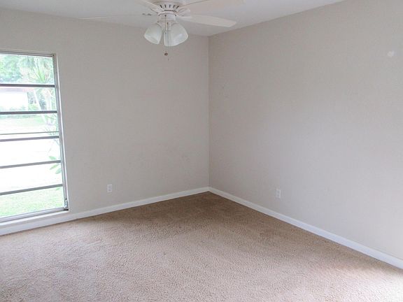 4th image of 7903 NW 67th Avenue