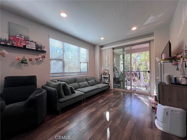 136 Neptune — Photo 5
