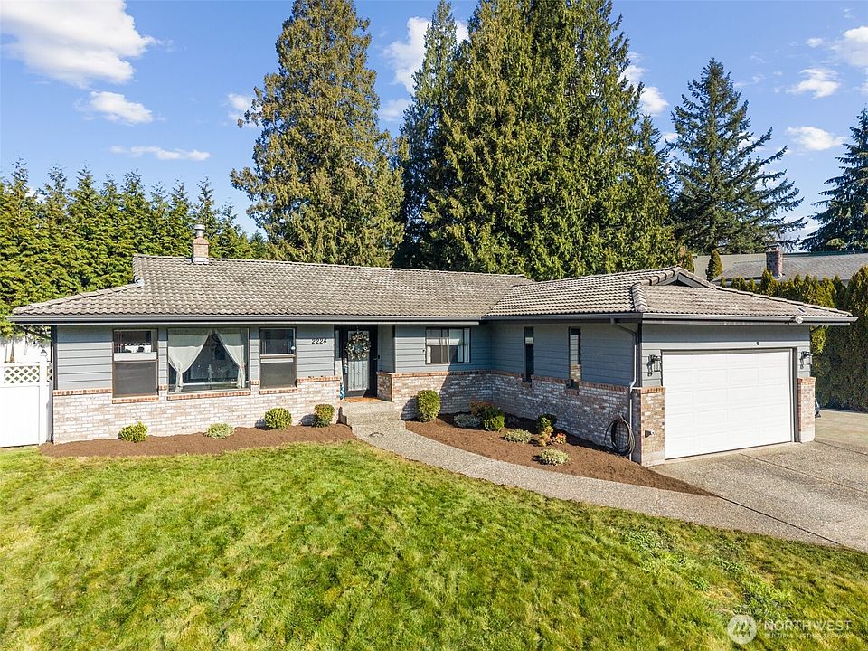 1st image of 2224 114th Avenue NE