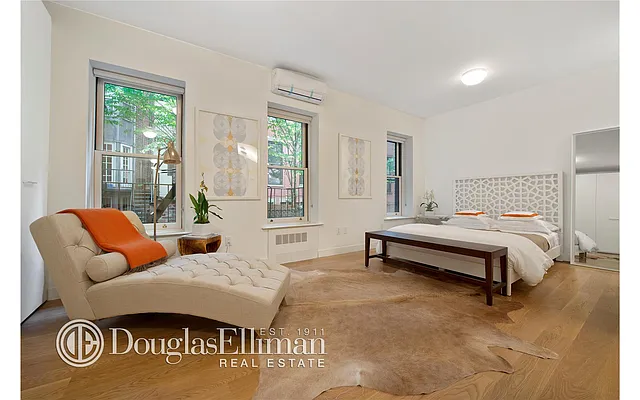 Sold by Douglas Elliman | media 17