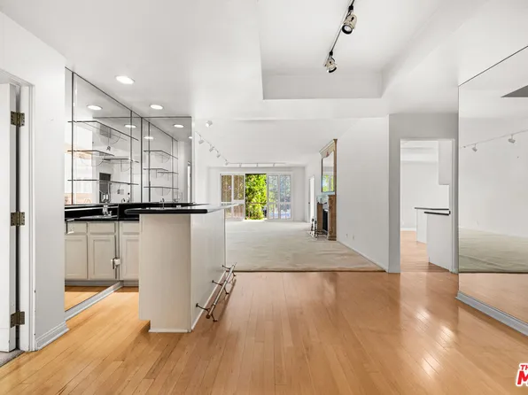 4454 Ventura Canyon Ave APT 103, Sherman Oaks, CA 91423