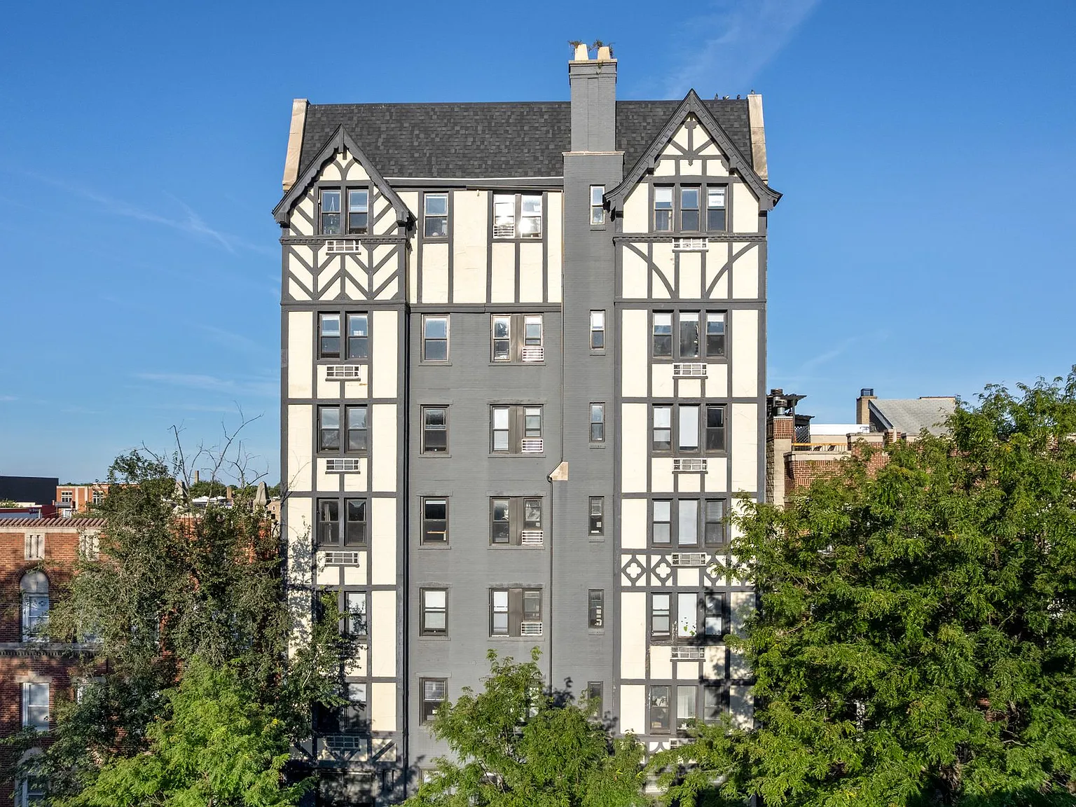 The Winthrop House — Photo 4
