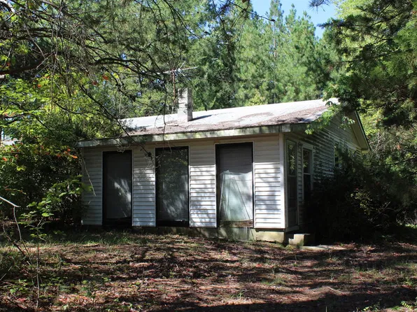 256 Bettys Branch Rd, Arvonia, VA 23004