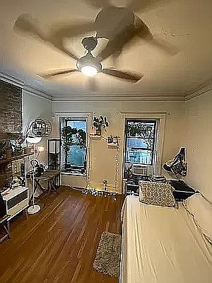 3rd image of 456 W 47th St APT 5c