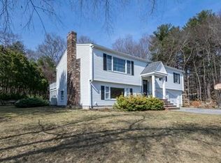 17 Berrywood Ln, South Hamilton, MA 01982