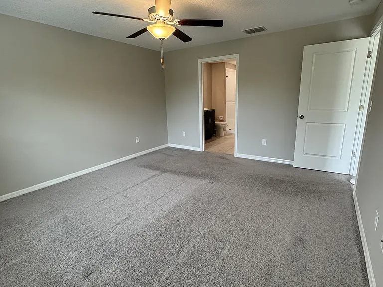 13009 Majestic Garden Ln — Photo 29