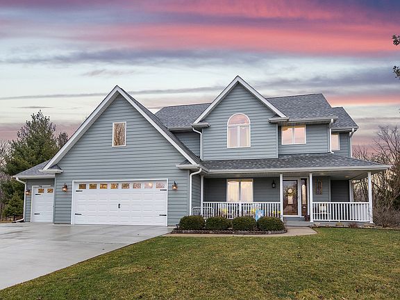 3rd image of 214 Beechwood Dr