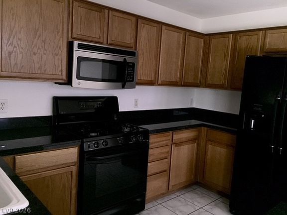 2nd image of 10625 Amblewood Ave #Na