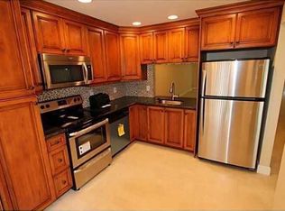 140 SE 12th Ave #5, Pompano Beach, FL 33060
