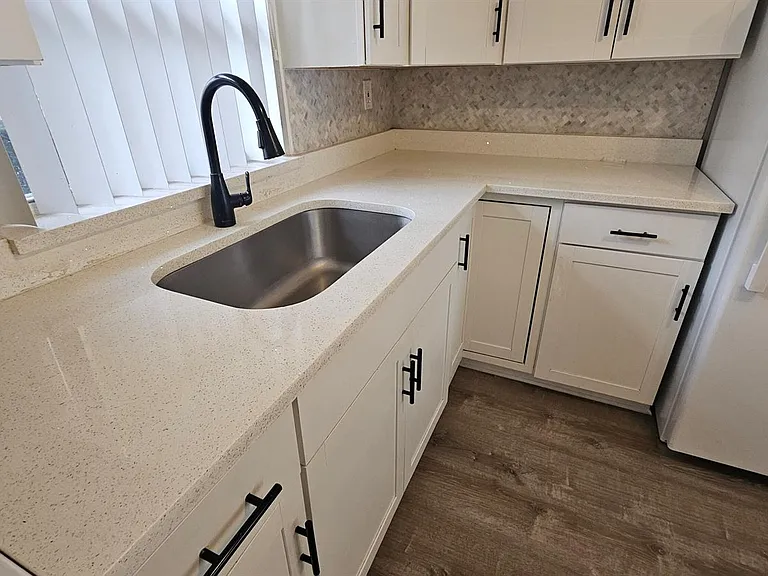 425 Ardmore Rd #3 — Photo 5