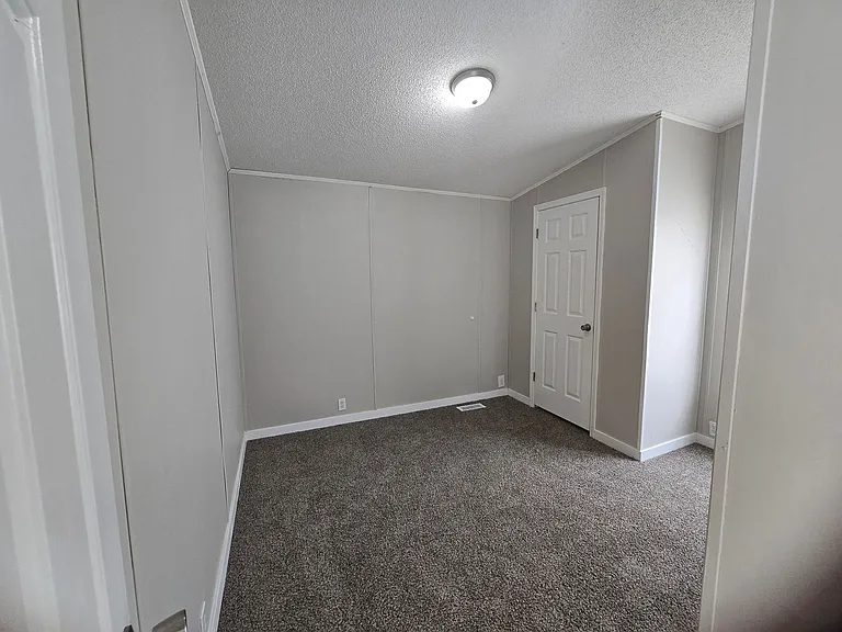 1194 Juniper Dr — Photo 22