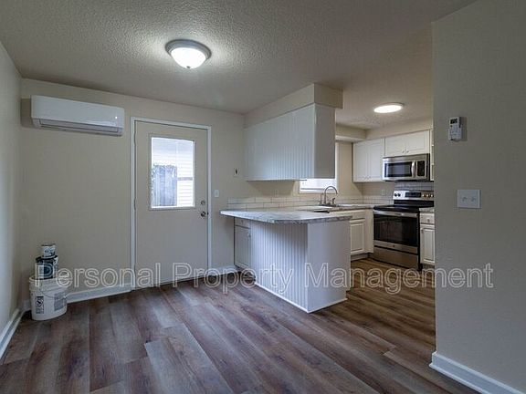 3rd image of 1327 Z St APT B