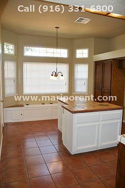 5th image of 881 Vintage Oak Ave