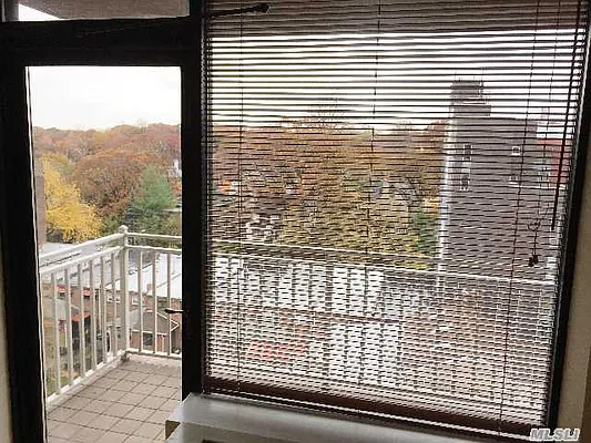 Rented by Prime Realty | media 18