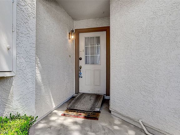 5th image of 5232 Las Cruces Dr #0