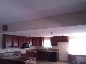 3rd image of 27556 Lakeview Dr