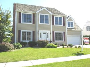 4245 Waterford Way, Gurnee, IL 60031