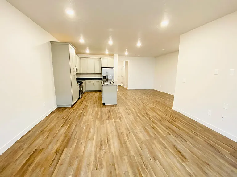 7397 S Olivine River Ln — Photo 4