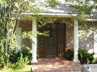 22 Greenbriar Dr, Covington, LA 70433