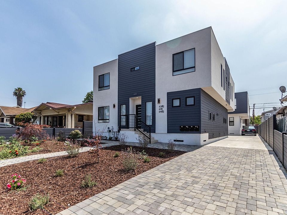 1st image of 638 1/2 N Heliotrope Dr