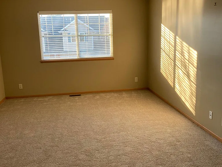 6926 Naples Dr — Photo 25