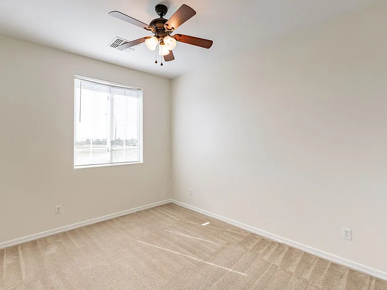 7416 S 27th Pl — Photo 27