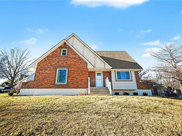 1201 NW Burr Oak Ct, Blue Springs, MO 64015