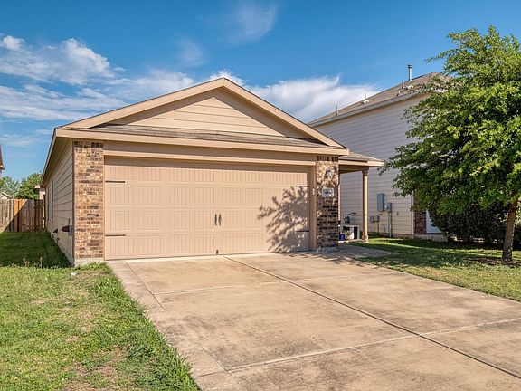 3rd image of 1436 Breanna Ln