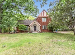 1166 Chautauqua Pkwy, Des Moines, IA 50314