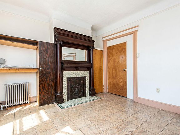 4th image of 38 Clendenny Ave APT 3