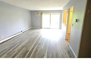 2504 Waterbury Dr APT 501, Woodridge, IL 60517