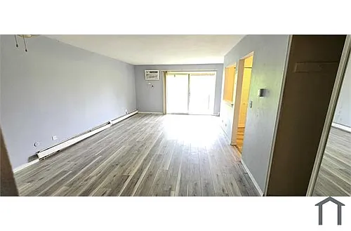 2504 Waterbury Dr #506 Photo 1