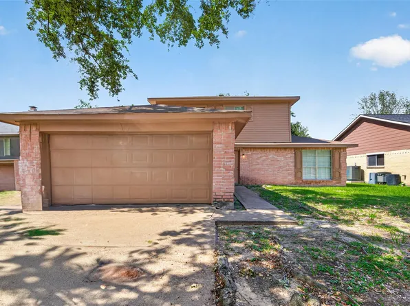 18526 Lippizaner Dr, Cypress, TX 77433
