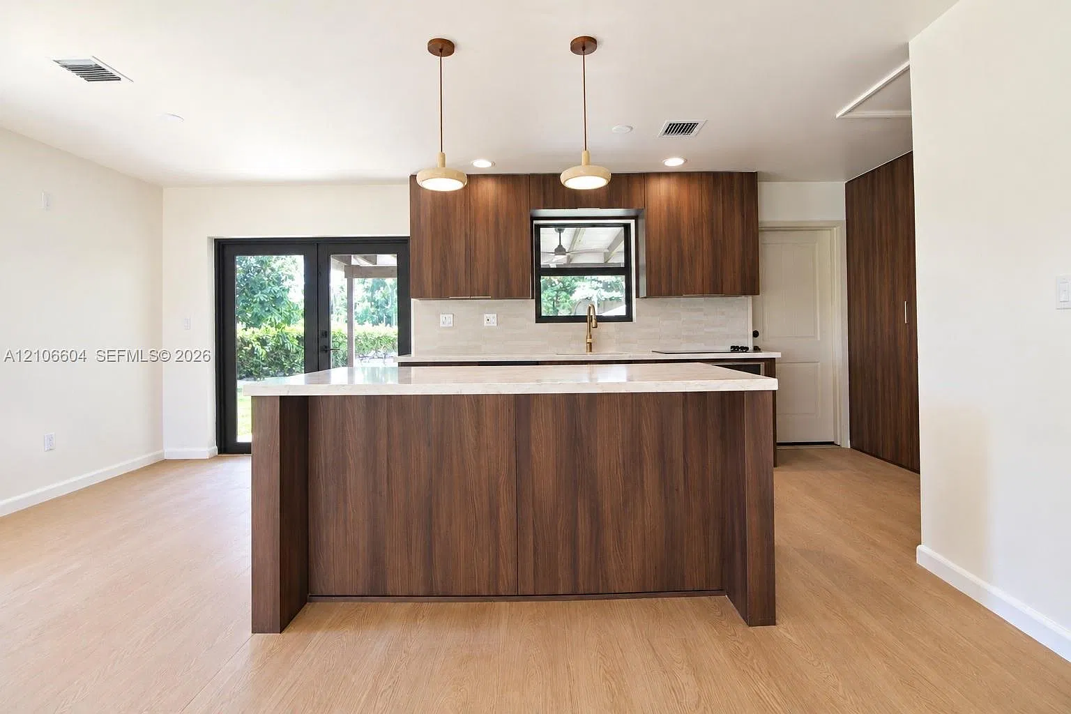 Meadow Wood Manor Sec I — Photo 3