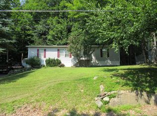 154 Oak Dr, Greentown, PA 18426