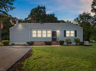446 Wheeler Pl, Somerset, NJ 08873