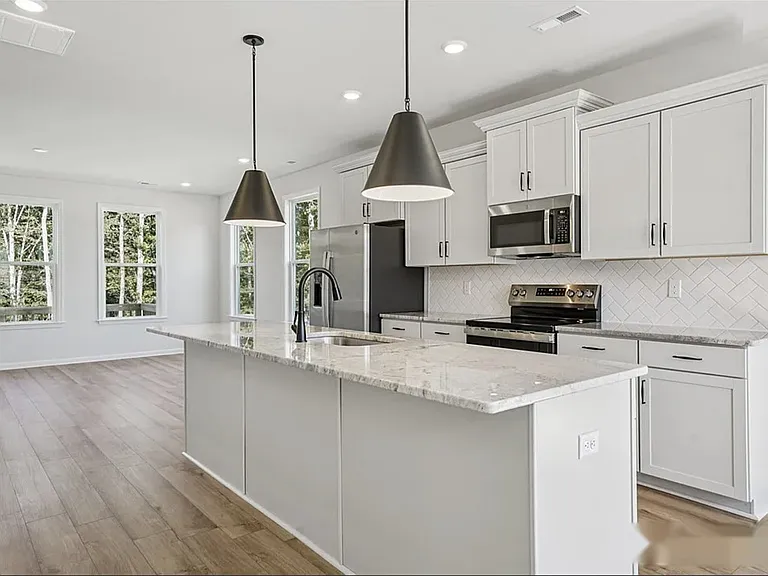 340 Mount McCauley Way — Photo 4