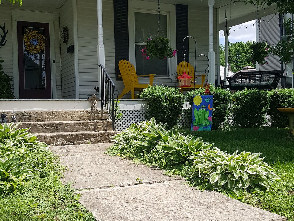 2nd image of 382 N Walnut St